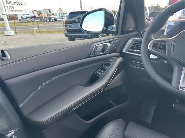 new 2026 BMW X7 car, priced at $98,580