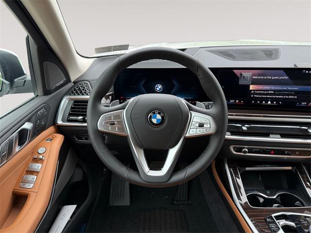 new 2026 BMW X7 car, priced at $90,555