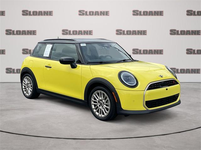 used 2025 MINI Hardtop car, priced at $30,992