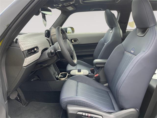 used 2025 MINI Hardtop car, priced at $30,992