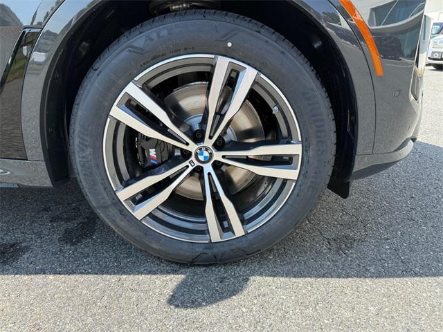 new 2026 BMW X7 car, priced at $128,355