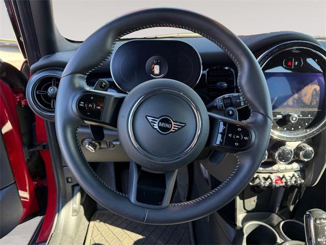 used 2024 MINI Hardtop car, priced at $27,991