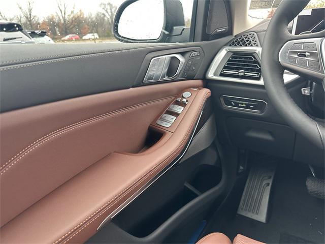 new 2026 BMW X7 car, priced at $94,930