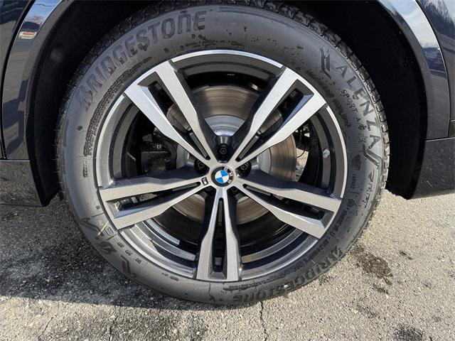 new 2026 BMW X7 car, priced at $125,930