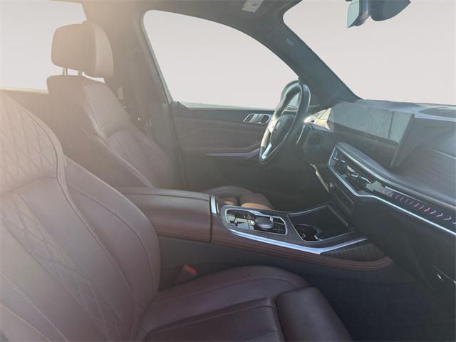 used 2023 BMW X7 car