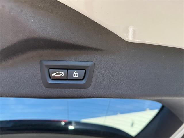 used 2023 BMW X7 car, priced at $57,163