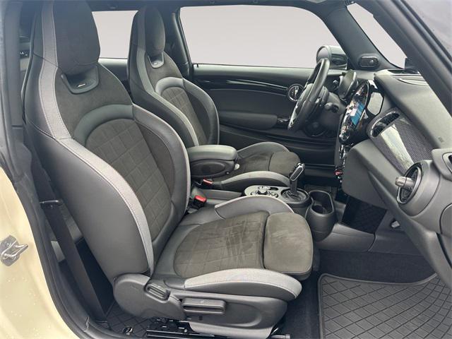 used 2023 MINI Hardtop car, priced at $33,991