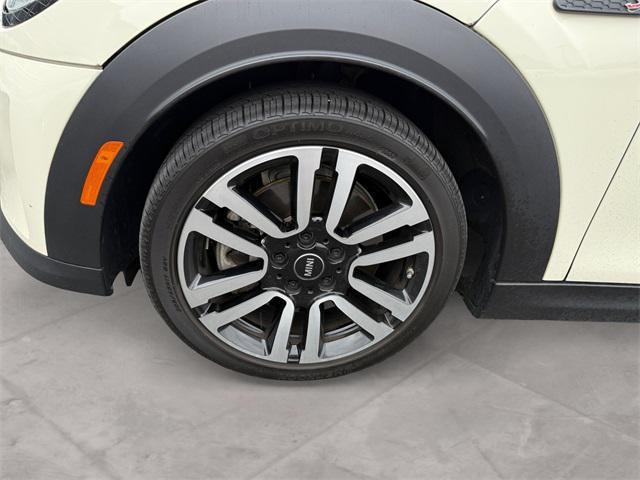used 2023 MINI Hardtop car, priced at $26,991