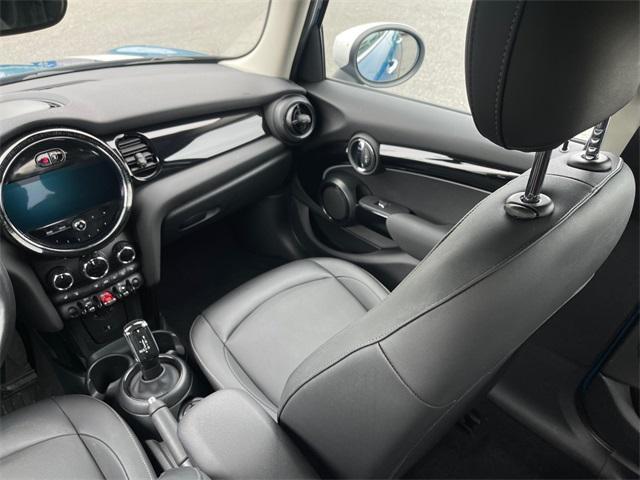 used 2023 MINI Hardtop car, priced at $23,392
