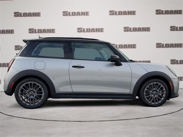 used 2025 MINI Hardtop car, priced at $32,885