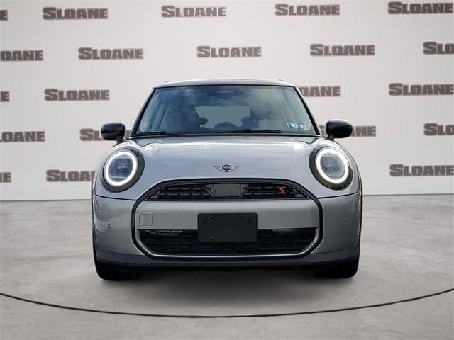 used 2025 MINI Hardtop car, priced at $32,885