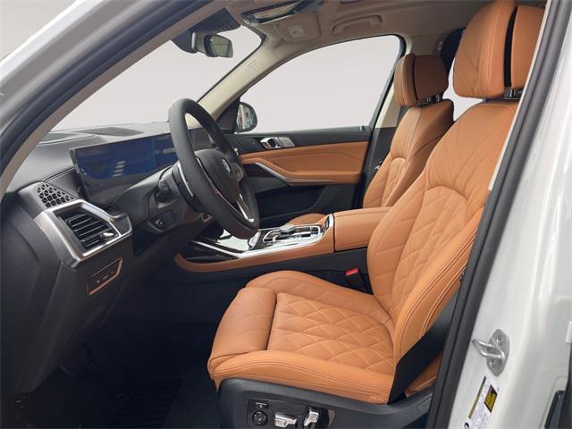 new 2026 BMW X7 car, priced at $93,055