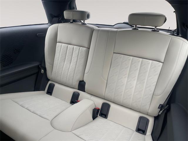 used 2025 MINI Hardtop car, priced at $32,991