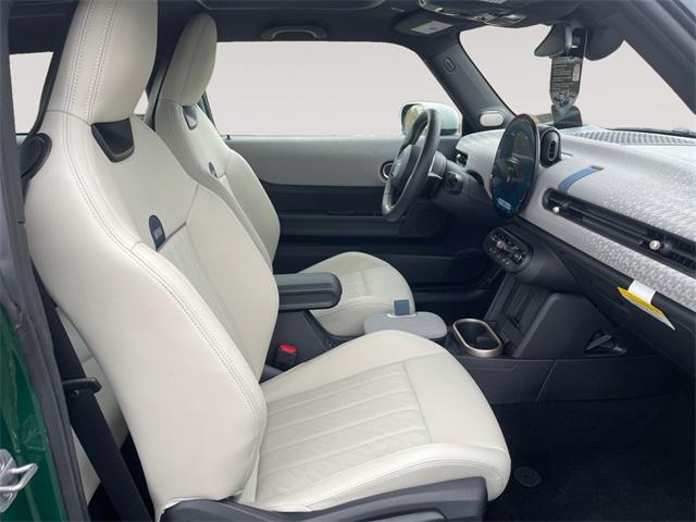 used 2025 MINI Hardtop car, priced at $32,991