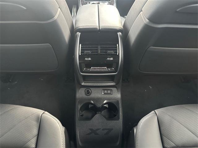 new 2026 BMW X7 car, priced at $100,030