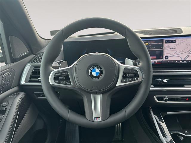 new 2026 BMW X7 car, priced at $100,030