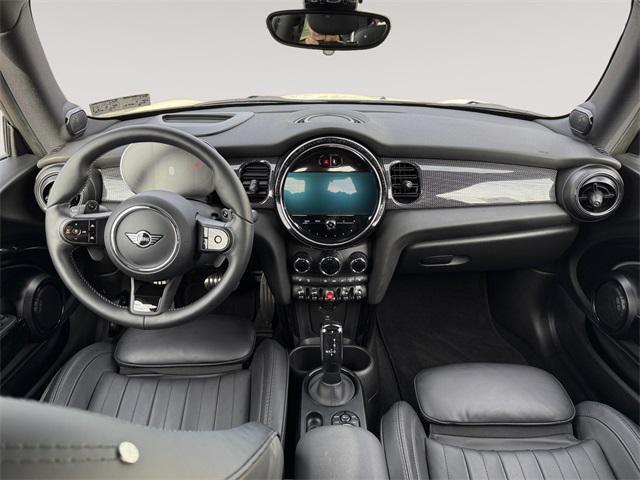 used 2023 MINI Hardtop car, priced at $31,982