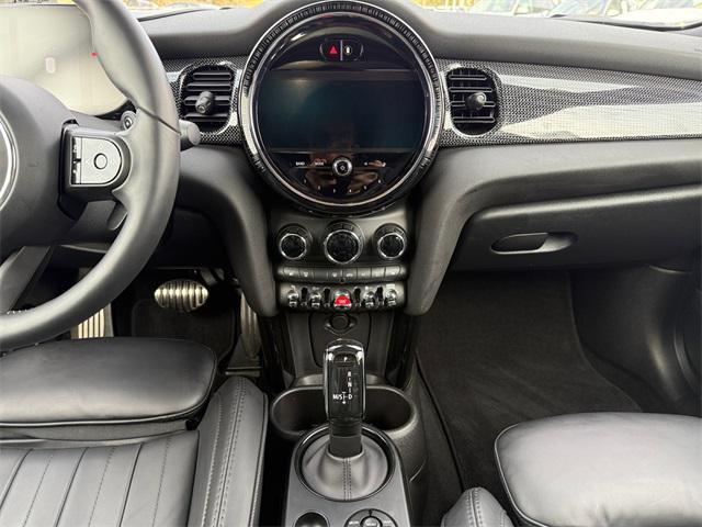 used 2023 MINI Hardtop car, priced at $31,982