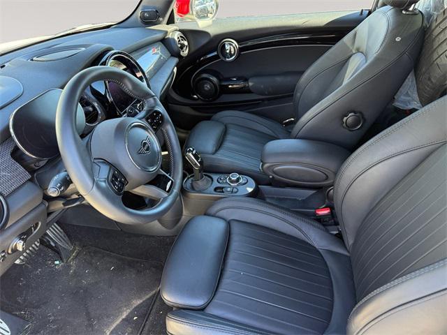 used 2023 MINI Hardtop car, priced at $35,192