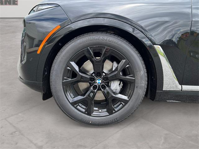 new 2026 BMW X7 car, priced at $90,130