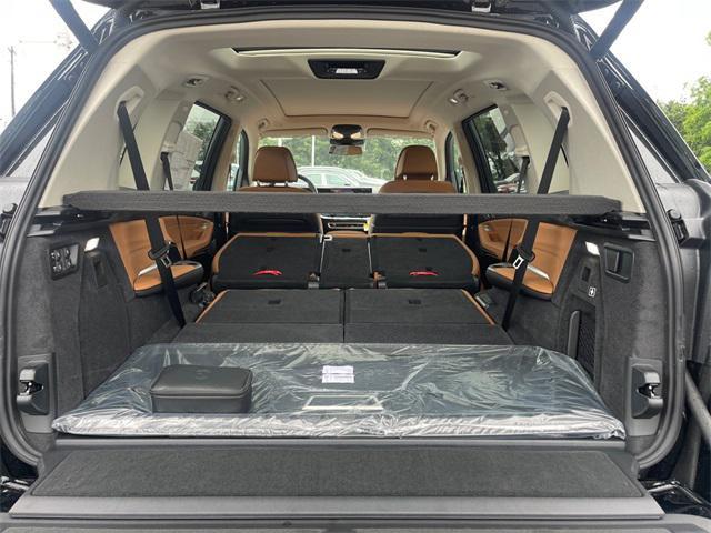 new 2026 BMW X7 car, priced at $92,630