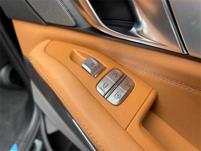 new 2026 BMW X7 car, priced at $92,630