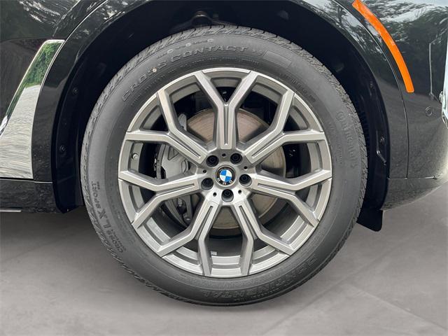 new 2026 BMW X7 car, priced at $92,630