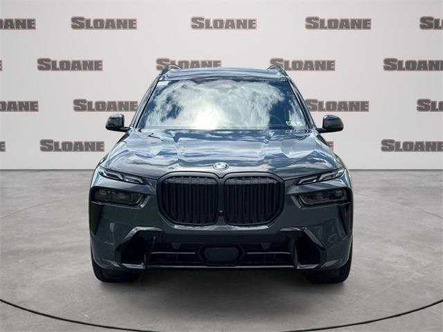 new 2026 BMW X7 car, priced at $100,385