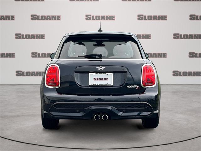 used 2024 MINI Hardtop car, priced at $25,991