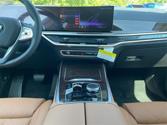 new 2026 BMW X7 car, priced at $93,055