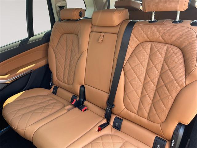 new 2026 BMW X7 car, priced at $93,055
