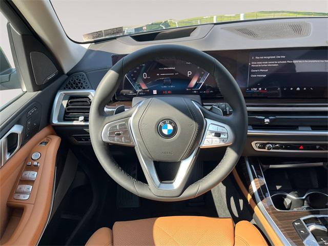 new 2026 BMW X7 car, priced at $93,055