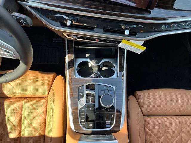 new 2026 BMW X7 car, priced at $93,055