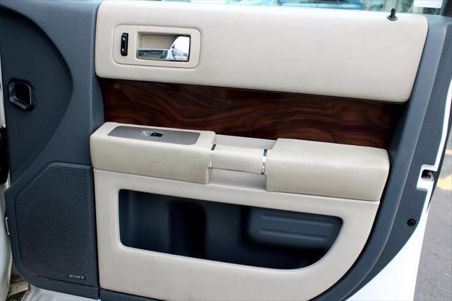 used 2009 Ford Flex car, priced at $7,900