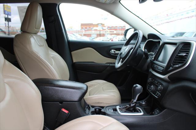 used 2015 Jeep Cherokee car, priced at $10,900