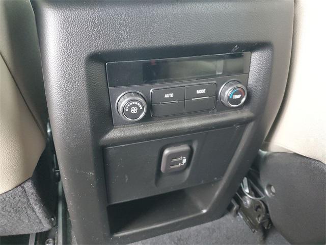 used 2023 Chevrolet Traverse car, priced at $31,566