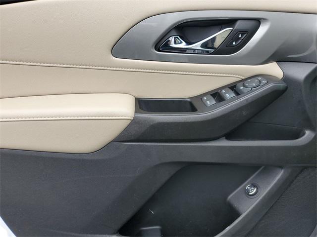 used 2023 Chevrolet Traverse car, priced at $34,233