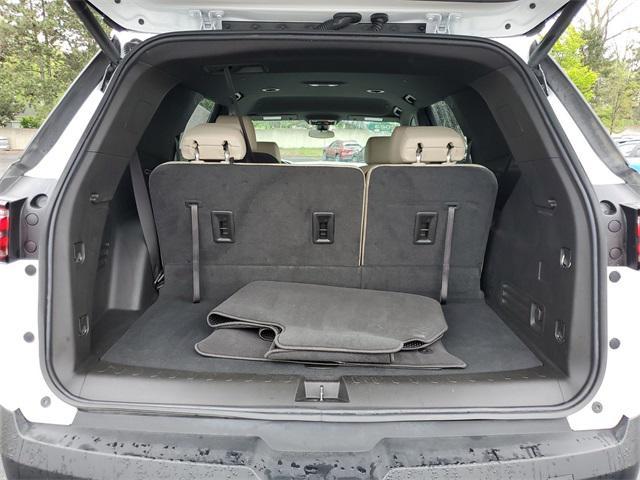 used 2023 Chevrolet Traverse car, priced at $34,233
