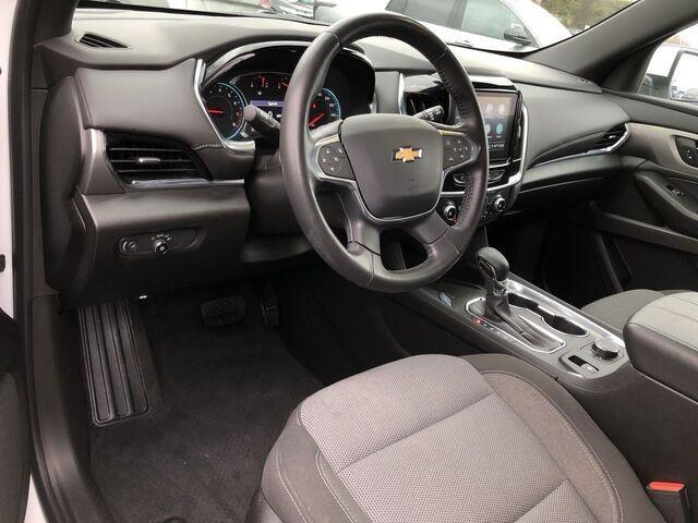 used 2022 Chevrolet Traverse car, priced at $26,967