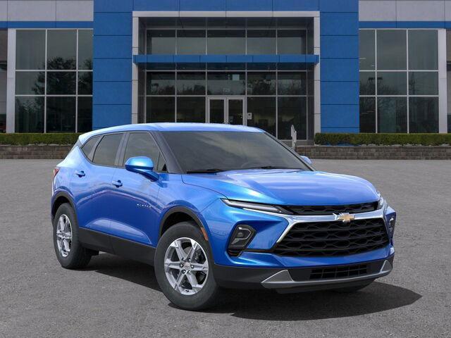 new 2025 Chevrolet Blazer car, priced at $37,070