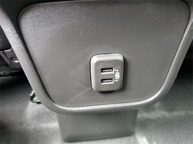 used 2022 Chevrolet Equinox car, priced at $22,215