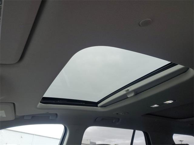 used 2020 Chevrolet Traverse car, priced at $28,574