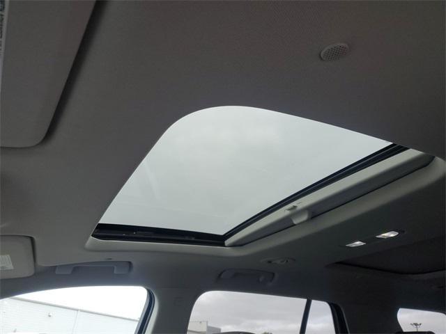 used 2020 Chevrolet Traverse car, priced at $28,574