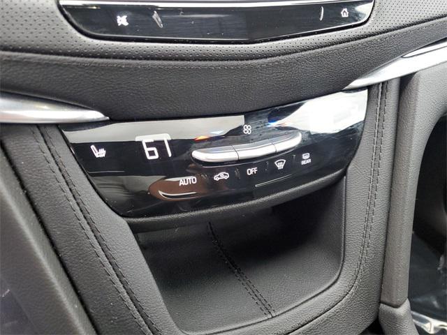 used 2024 Cadillac XT5 car, priced at $42,123