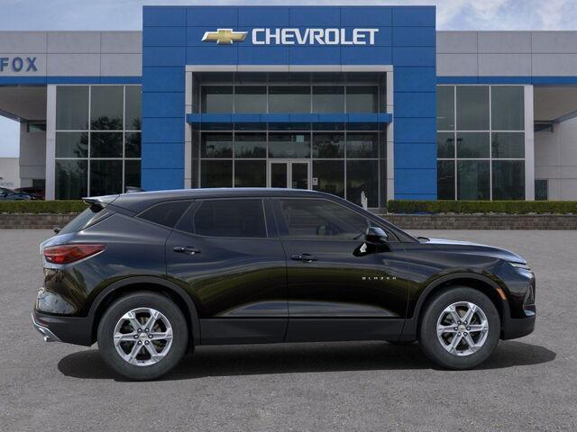 new 2025 Chevrolet Blazer car, priced at $37,070