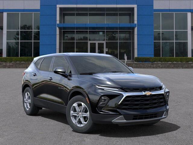 new 2025 Chevrolet Blazer car, priced at $37,070