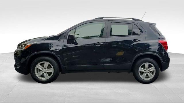 used 2022 Chevrolet Trax car, priced at $18,894