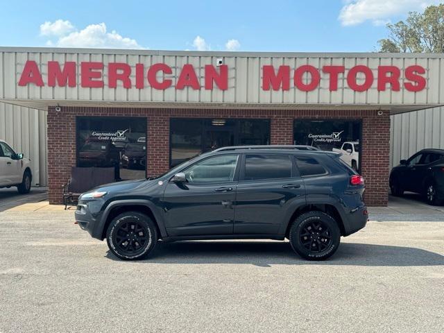 used 2018 Jeep Cherokee car, priced at $19,168