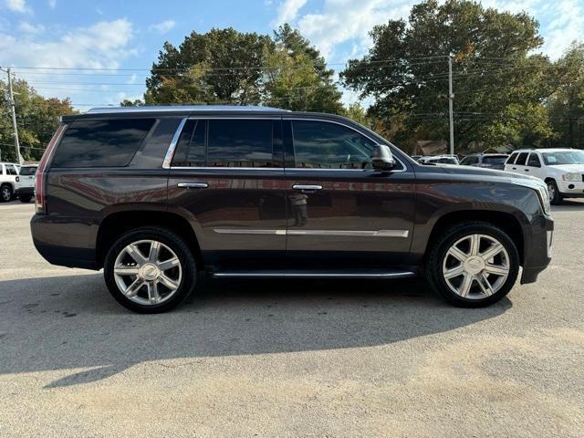 used 2018 Cadillac Escalade car, priced at $32,504