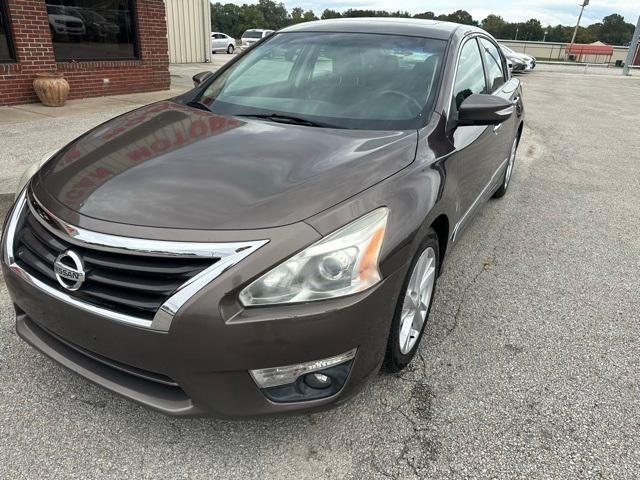 used 2014 Nissan Altima car, priced at $9,984